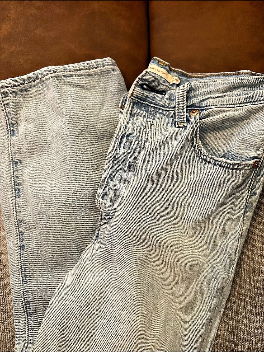 Levi’s Ribcage Straight Light-wash 26 Standard Length